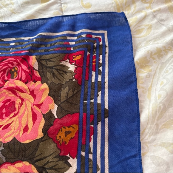 Perry Ellis Blue Floral Scarf - Picture 6 of 8